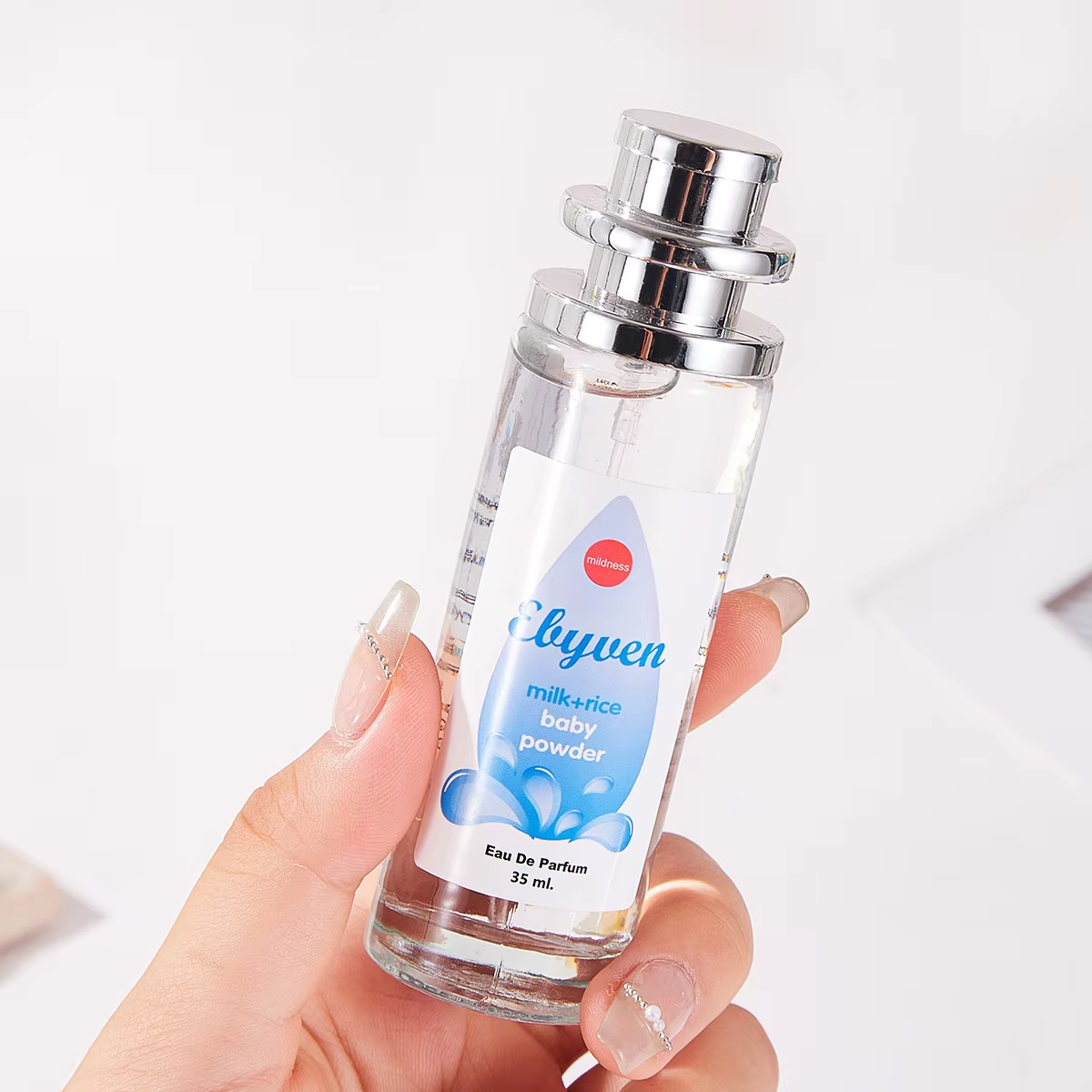 Mleczko do karmienia na zewnąt – Perfume Floral Fragrance recenzja i cena